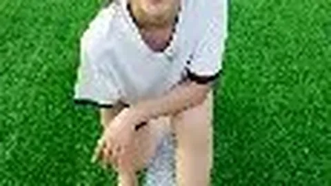 《瓜迪奥拉赛后怒目相对摄影师，对吉马良斯交流镜头表达强烈不满》