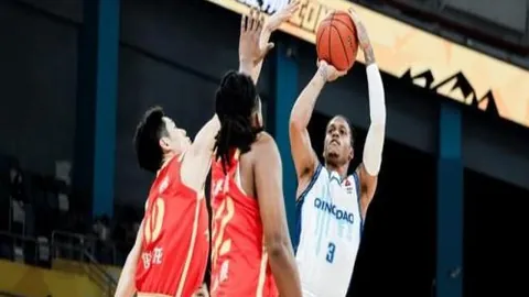 国米展现超凡实力，维埃拉坚定一分必得，全力冲刺保级之战