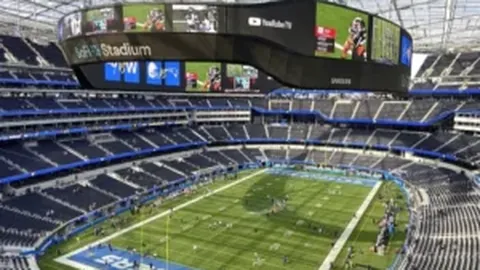 武磊受伤无缘澳大利亚之旅，国足火速征调程进和胡荷韬顶替空缺