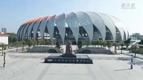 “皇家马德里收入再攀高峰，突破10亿欧元里程碑”