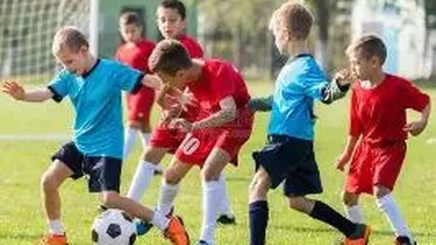 “曼联主帅滕哈格卷入媒体聚焦旋风”